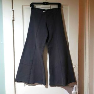 Om Gaia Tree Mangaa pants